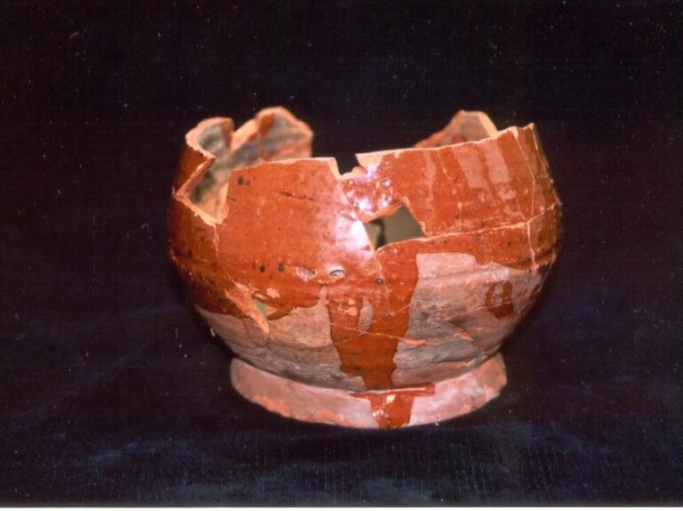 Archeologische pot p